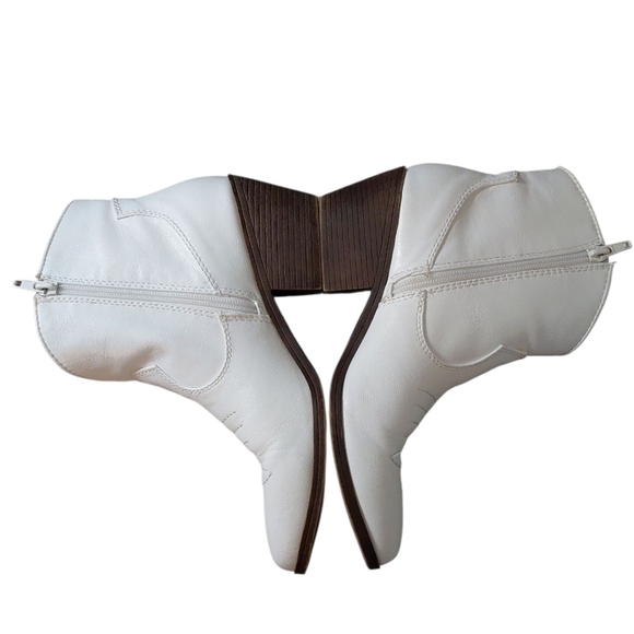 RAMPAGE Cowgirl Boots White Western Women's Booties Size 7.5 - Picture 2 of 10